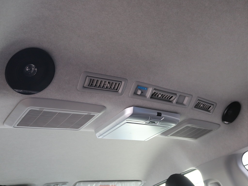 トヨタ ハイエース(27枚目)