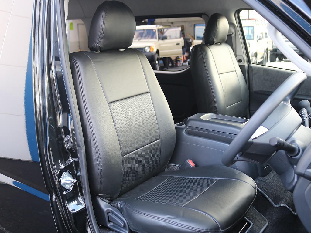 トヨタ ハイエース(8枚目)