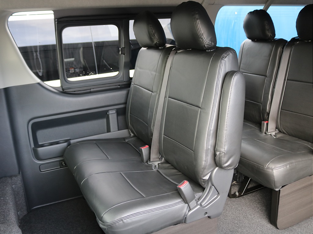 トヨタ ハイエース(10枚目)