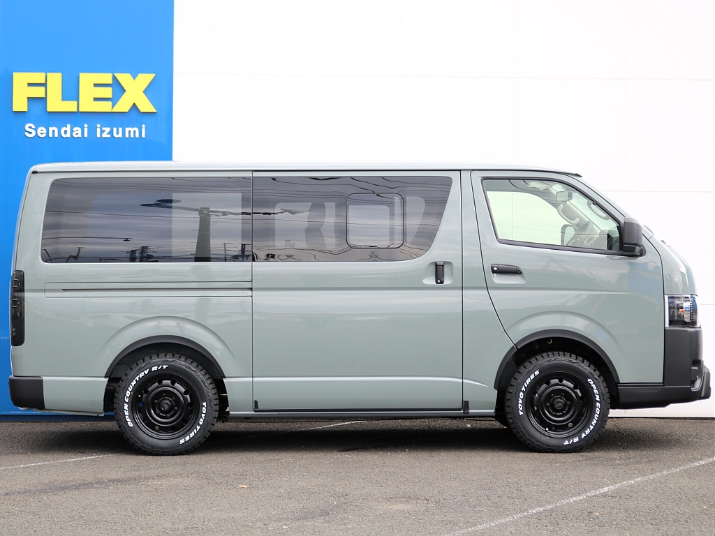 人気且つ入庫の少ないアースカラーパッケージのアーバンカーキの車両！即完売してしまう1台ですのでお早めにご検討ください！！