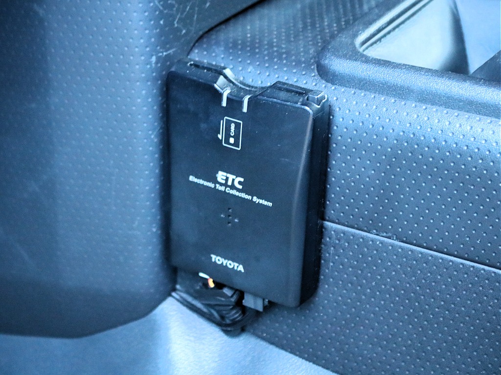 ＦＬＥＸグループは「すべての人に愛車を」をコンセプトに車種別に全国展開中！愛車と一緒に、ライフスタイルを充実させてもらいたいという思いで、ランクル仙台泉店では皆様のご要望になんでもお応えします♪