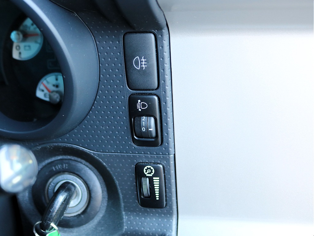 ＦＬＥＸグループは「すべての人に愛車を」をコンセプトに車種別に全国展開中！愛車と一緒に、ライフスタイルを充実させてもらいたいという思いで、ランクル仙台泉店では皆様のご要望になんでもお応えします♪