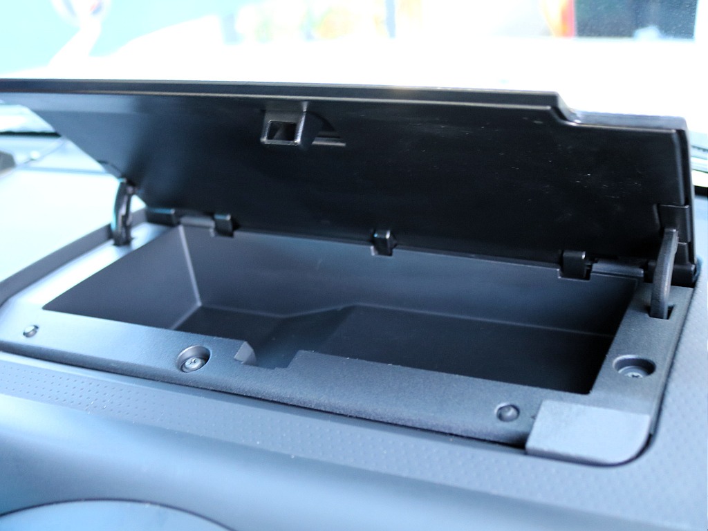 ＦＬＥＸグループは「すべての人に愛車を」をコンセプトに車種別に全国展開中！愛車と一緒に、ライフスタイルを充実させてもらいたいという思いで、ランクル仙台泉店では皆様のご要望になんでもお応えします♪