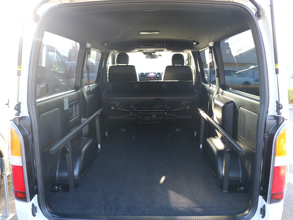 内装のコンディションもかなりバッチリな車輛♪