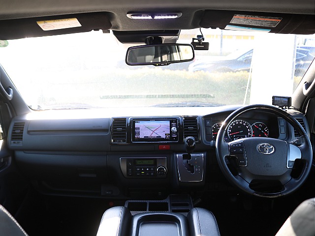 ＦＬＥＸグループは「すべての人に愛車を」をコンセプトに車種別に全国展開中！愛車と一緒に、ライフスタイルを充実させてもらいたいという思いで、ランクル仙台泉店では皆様のご要望になんでもお応えします♪