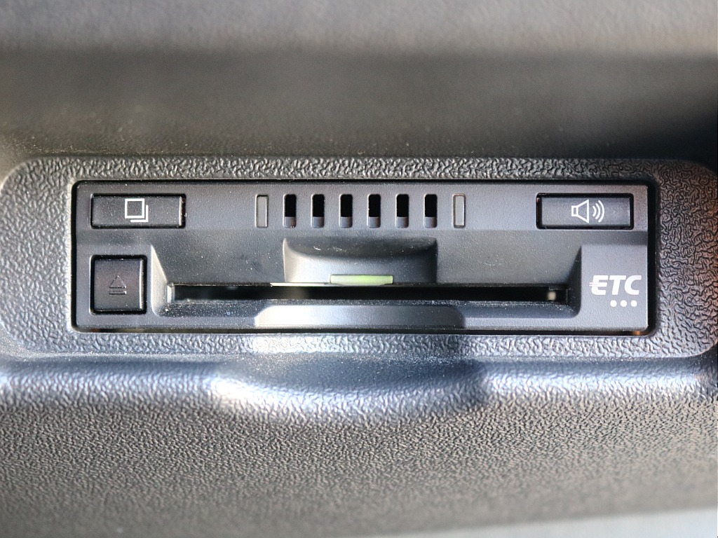 ETC車載器も装備済みです♪