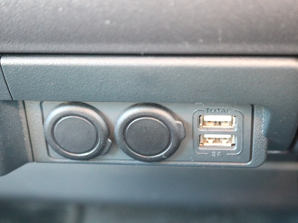 ＦＬＥＸグループは「すべての人に愛車を」をコンセプトに車種別に全国展開中！愛車と一緒に、ライフスタイルを充実させてもらいたいという思いで、ランクル仙台泉店では皆様のご要望になんでもお応えします♪