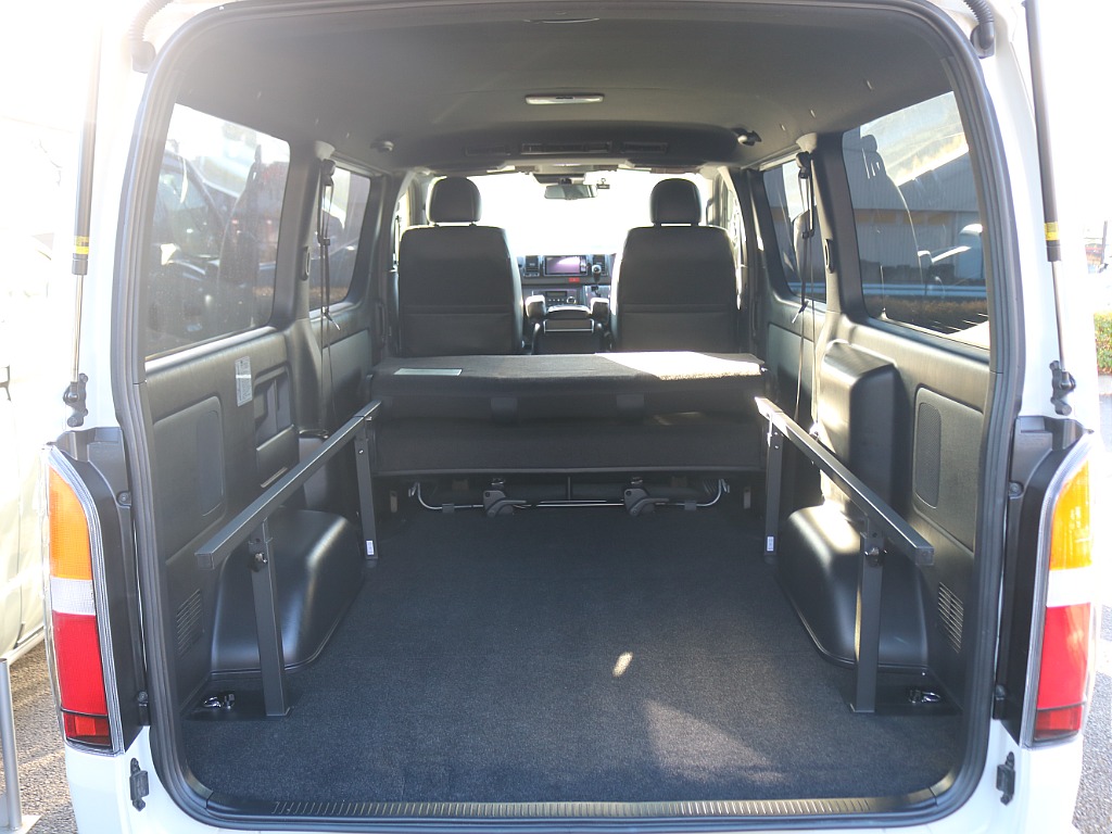 ＦＬＥＸグループは「すべての人に愛車を」をコンセプトに車種別に全国展開中！愛車と一緒に、ライフスタイルを充実させてもらいたいという思いで、ランクル仙台泉店では皆様のご要望になんでもお応えします♪