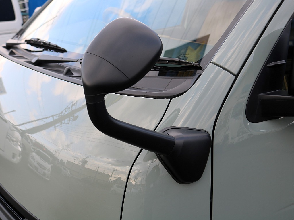 ＦＬＥＸグループは「すべての人に愛車を」をコンセプトに車種別に全国展開中！愛車と一緒に、ライフスタイルを充実させてもらいたいという思いで、ランクル仙台泉店では皆様のご要望になんでもお応えします♪