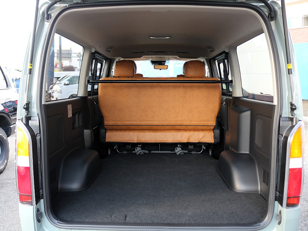 ＦＬＥＸグループは「すべての人に愛車を」をコンセプトに車種別に全国展開中！愛車と一緒に、ライフスタイルを充実させてもらいたいという思いで、ランクル仙台泉店では皆様のご要望になんでもお応えします♪