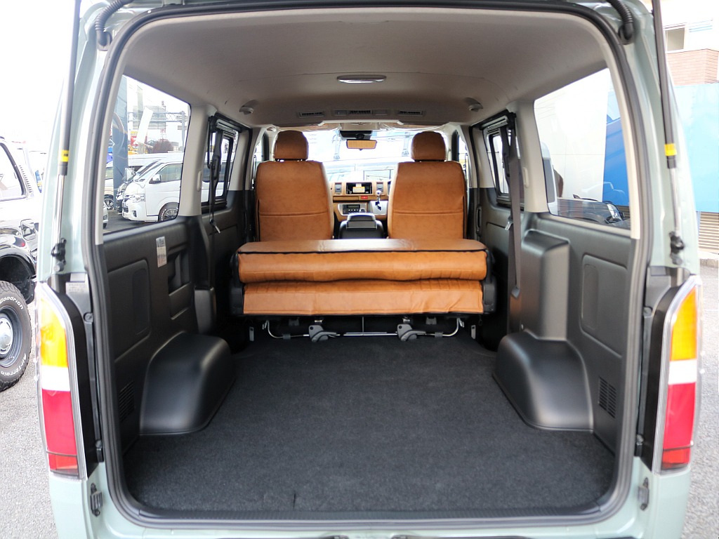 ＦＬＥＸグループは「すべての人に愛車を」をコンセプトに車種別に全国展開中！愛車と一緒に、ライフスタイルを充実させてもらいたいという思いで、ランクル仙台泉店では皆様のご要望になんでもお応えします♪