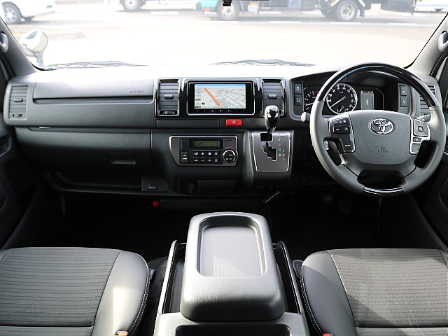 ＦＬＥＸグループは「すべての人に愛車を」をコンセプトに車種別に全国展開中！愛車と一緒に、ライフスタイルを充実させてもらいたいという思いで、ランクル仙台泉店では皆様のご要望になんでもお応えします♪