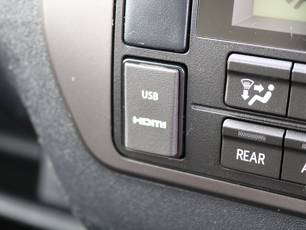 ＦＬＥＸグループは「すべての人に愛車を」をコンセプトに車種別に全国展開中！愛車と一緒に、ライフスタイルを充実させてもらいたいという思いで、ランクル仙台泉店では皆様のご要望になんでもお応えします♪