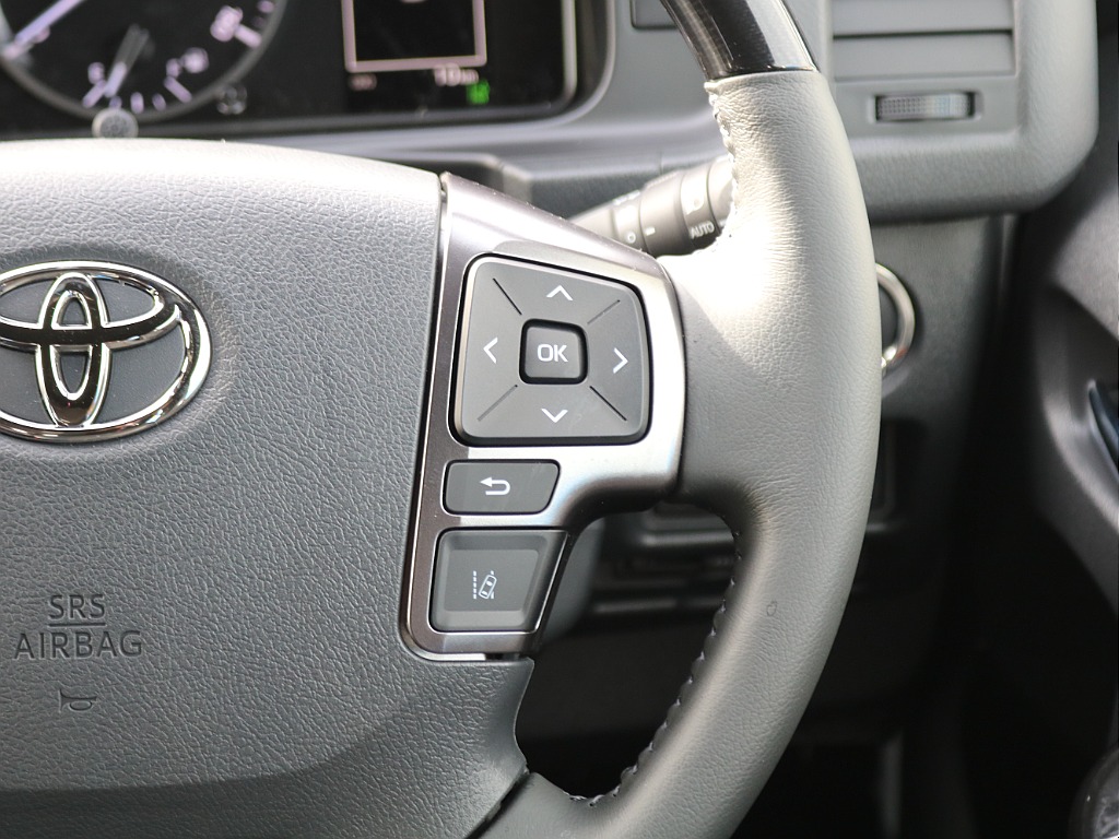 ＦＬＥＸグループは「すべての人に愛車を」をコンセプトに車種別に全国展開中！愛車と一緒に、ライフスタイルを充実させてもらいたいという思いで、ランクル仙台泉店では皆様のご要望になんでもお応えします♪