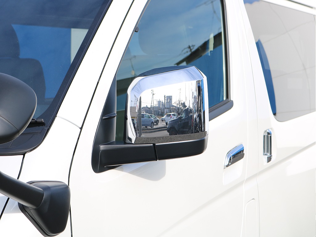 ＦＬＥＸグループは「すべての人に愛車を」をコンセプトに車種別に全国展開中！愛車と一緒に、ライフスタイルを充実させてもらいたいという思いで、ランクル仙台泉店では皆様のご要望になんでもお応えします♪