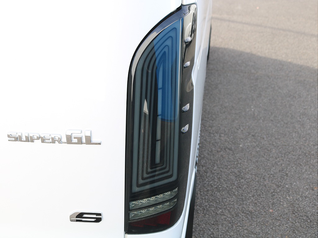 ＦＬＥＸグループは「すべての人に愛車を」をコンセプトに車種別に全国展開中！愛車と一緒に、ライフスタイルを充実させてもらいたいという思いで、ランクル仙台泉店では皆様のご要望になんでもお応えします♪