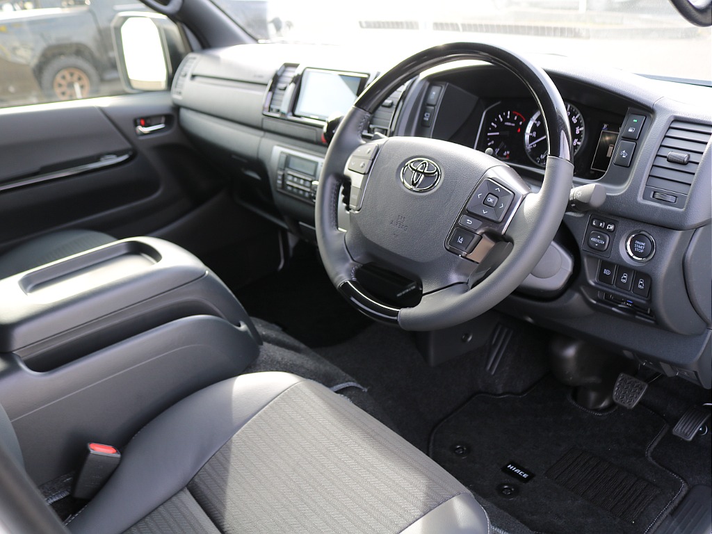 厳選仕入れによる、良質な１台を皆様にお届けいたします！可能な限りお車の使用履歴にこだわってます専門店！オフロード走行無し、点検整備記録簿の有無、前使用環境など！クオリティーを最重要してます！