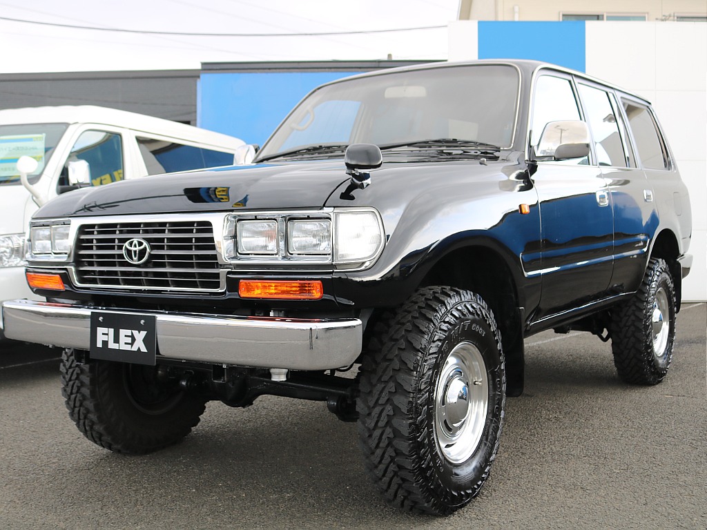 ＦＬＥＸグループは「すべての人に愛車を」をコンセプトに車種別に全国展開中！愛車と一緒に、ライフスタイルを充実させてもらいたいという思いで、ランクル仙台泉店では皆様のご要望になんでもお応えします♪