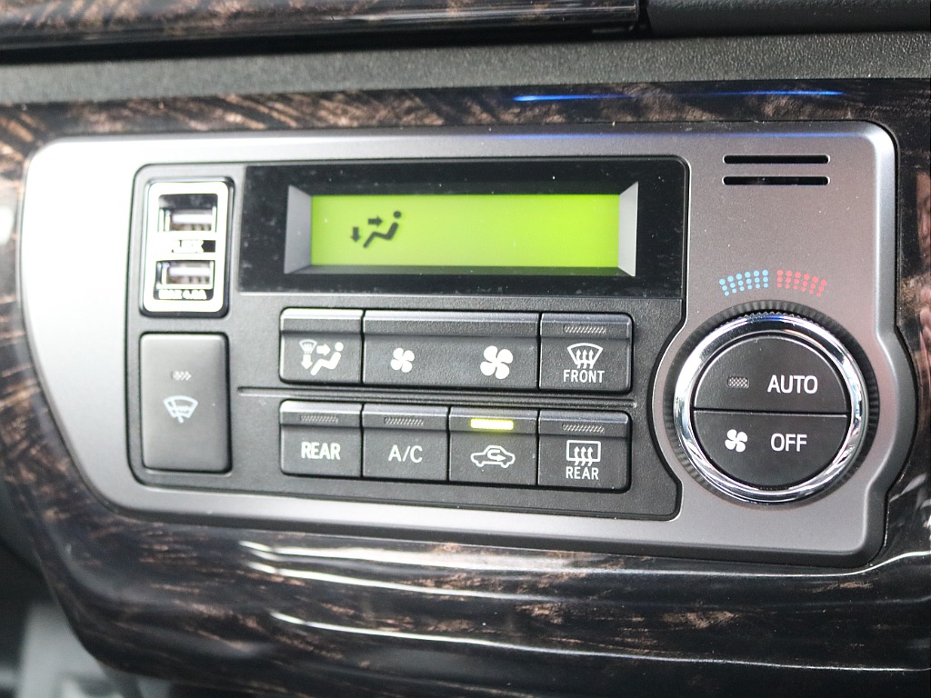 ＦＬＥＸグループは「すべての人に愛車を」をコンセプトに車種別に全国展開中！愛車と一緒に、ライフスタイルを充実させてもらいたいという思いで、ランクル仙台泉店では皆様のご要望になんでもお応えします♪