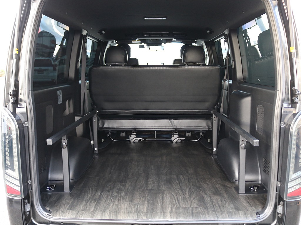 ＦＬＥＸグループは「すべての人に愛車を」をコンセプトに車種別に全国展開中！愛車と一緒に、ライフスタイルを充実させてもらいたいという思いで、ランクル仙台泉店では皆様のご要望になんでもお応えします♪