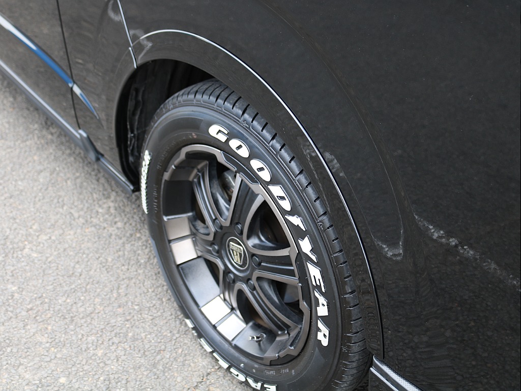 ＦＬＥＸグループは「すべての人に愛車を」をコンセプトに車種別に全国展開中！愛車と一緒に、ライフスタイルを充実させてもらいたいという思いで、ランクル仙台泉店では皆様のご要望になんでもお応えします♪