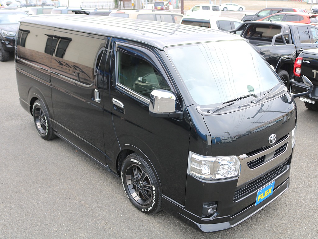 ＦＬＥＸグループは「すべての人に愛車を」をコンセプトに車種別に全国展開中！愛車と一緒に、ライフスタイルを充実させてもらいたいという思いで、ランクル仙台泉店では皆様のご要望になんでもお応えします♪