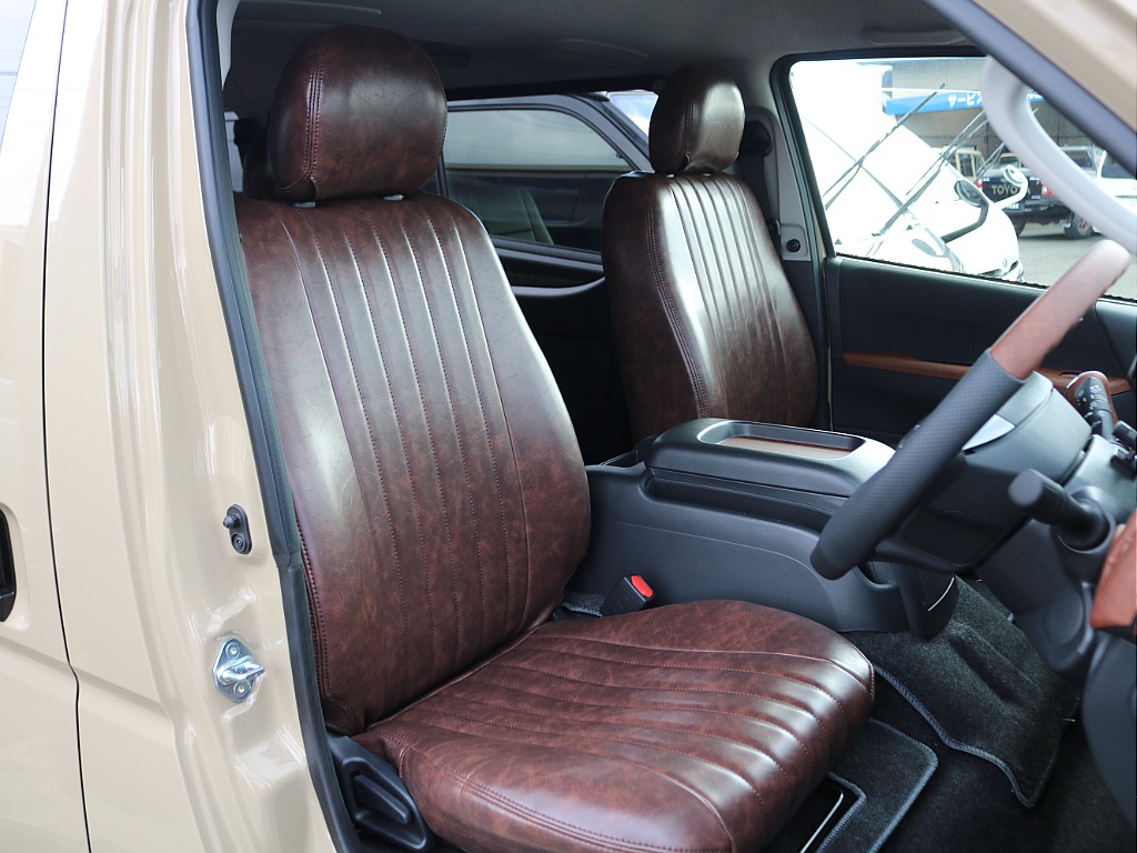 ＦＬＥＸグループは「すべての人に愛車を」をコンセプトに車種別に全国展開中！愛車と一緒に、ライフスタイルを充実させてもらいたいという思いで、ランクル仙台泉店では皆様のご要望になんでもお応えします♪