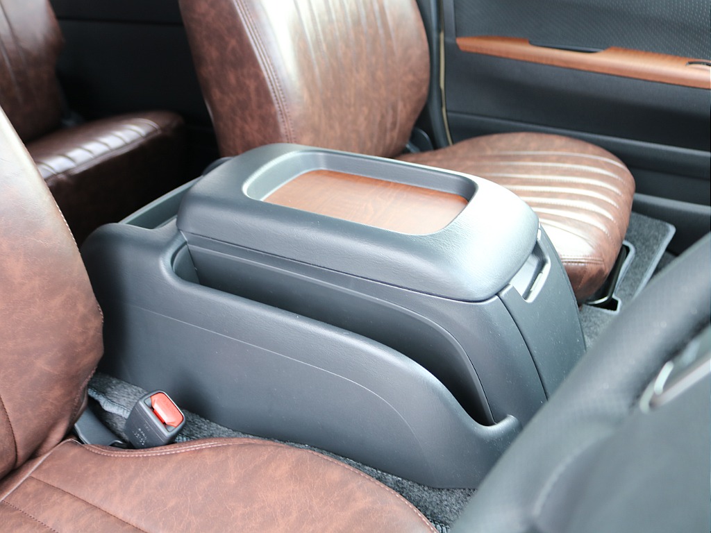 ＦＬＥＸグループは「すべての人に愛車を」をコンセプトに車種別に全国展開中！愛車と一緒に、ライフスタイルを充実させてもらいたいという思いで、ランクル仙台泉店では皆様のご要望になんでもお応えします♪