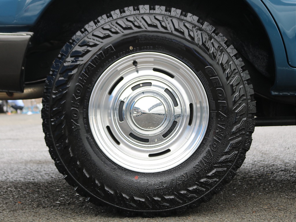 足元はDEANクロスカントリー16インチAWにYOKOHAMAジオランダータイヤを装着済み♪