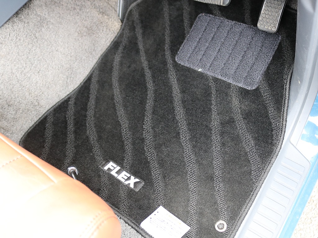 ＦＬＥＸグループは「すべての人に愛車を」をコンセプトに車種別に全国展開中！愛車と一緒に、ライフスタイルを充実させてもらいたいという思いで、ランクル仙台泉店では皆様のご要望になんでもお応えします♪