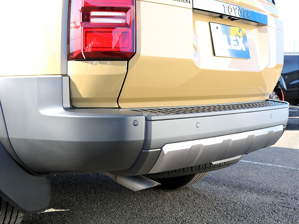 ＦＬＥＸグループは「すべての人に愛車を」をコンセプトに車種別に全国展開中！愛車と一緒に、ライフスタイルを充実させてもらいたいという思いで、ランクル仙台泉店では皆様のご要望になんでもお応えします♪