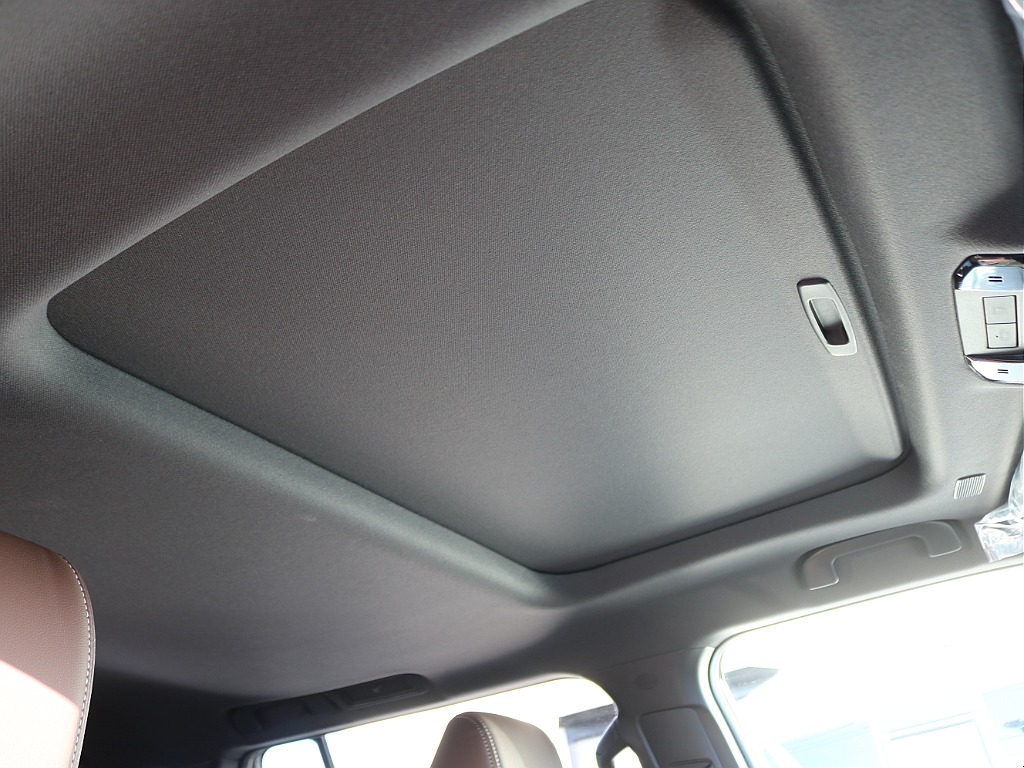 ＦＬＥＸグループは「すべての人に愛車を」をコンセプトに車種別に全国展開中！愛車と一緒に、ライフスタイルを充実させてもらいたいという思いで、ランクル仙台泉店では皆様のご要望になんでもお応えします♪