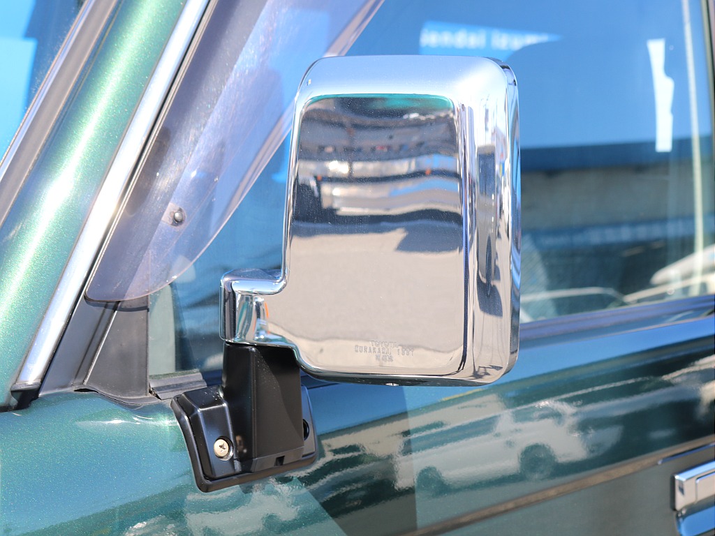 ＦＬＥＸグループは「すべての人に愛車を」をコンセプトに車種別に全国展開中！愛車と一緒に、ライフスタイルを充実させてもらいたいという思いで、ランクル仙台泉店では皆様のご要望になんでもお応えします♪