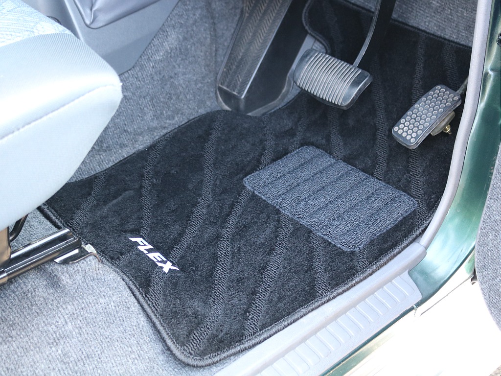 ＦＬＥＸグループは「すべての人に愛車を」をコンセプトに車種別に全国展開中！愛車と一緒に、ライフスタイルを充実させてもらいたいという思いで、ランクル仙台泉店では皆様のご要望になんでもお応えします♪