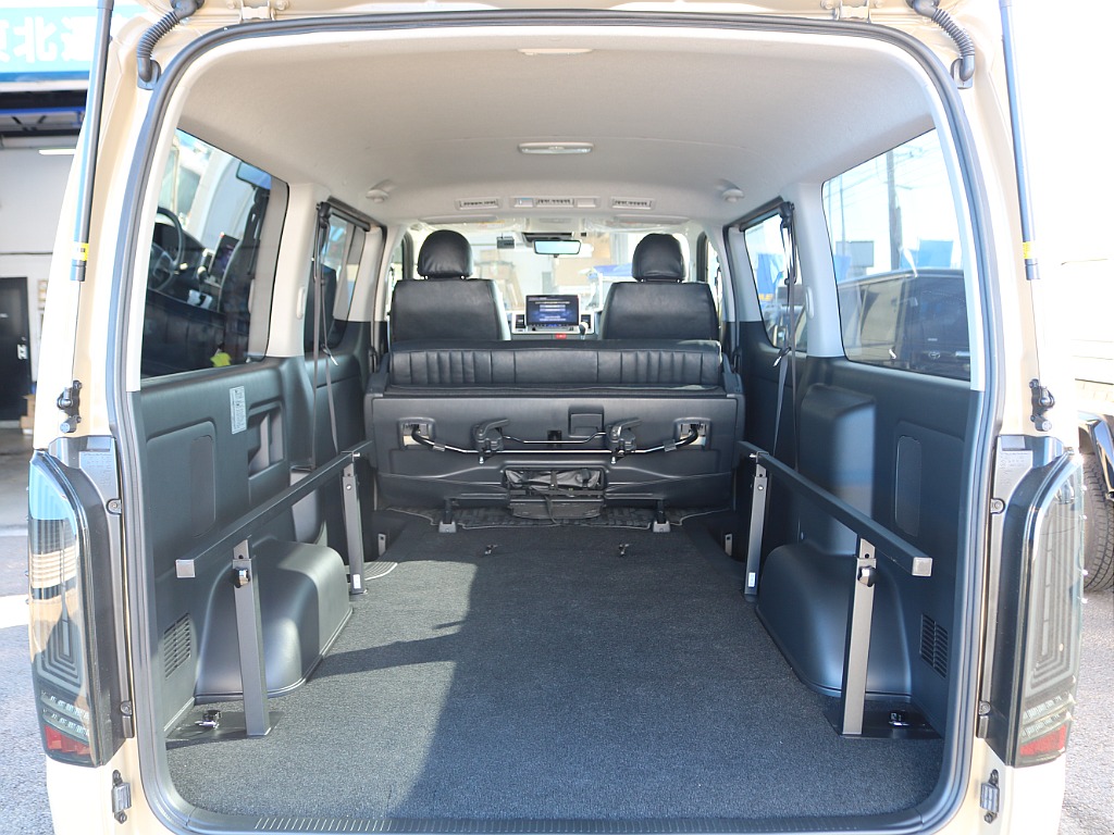 ＦＬＥＸグループは「すべての人に愛車を」をコンセプトに車種別に全国展開中！愛車と一緒に、ライフスタイルを充実させてもらいたいという思いで、ランクル仙台泉店では皆様のご要望になんでもお応えします♪