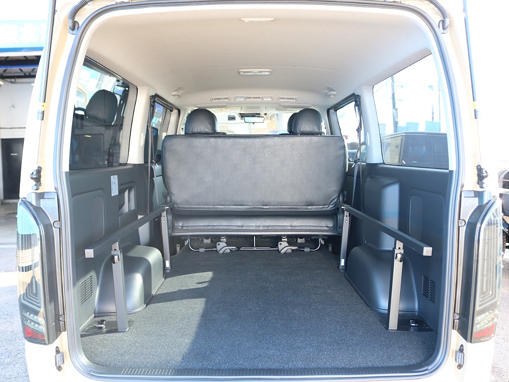 ＦＬＥＸグループは「すべての人に愛車を」をコンセプトに車種別に全国展開中！愛車と一緒に、ライフスタイルを充実させてもらいたいという思いで、ランクル仙台泉店では皆様のご要望になんでもお応えします♪