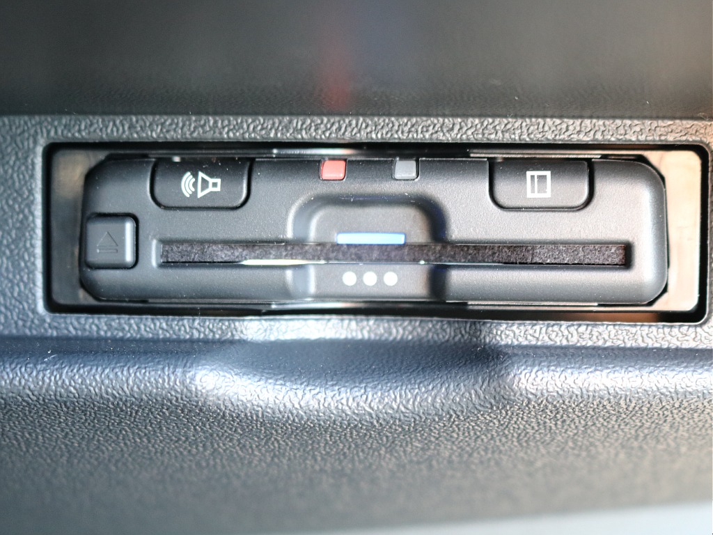 ETC車載器も装備済み♪