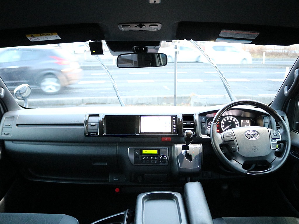 ＦＬＥＸグループは「すべての人に愛車を」をコンセプトに車種別に全国展開中！愛車と一緒に、ライフスタイルを充実させてもらいたいという思いで、ランクル仙台泉店では皆様のご要望になんでもお応えします♪