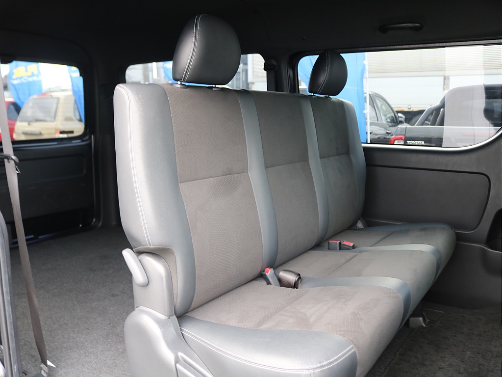 ＦＬＥＸグループは「すべての人に愛車を」をコンセプトに車種別に全国展開中！愛車と一緒に、ライフスタイルを充実させてもらいたいという思いで、ランクル仙台泉店では皆様のご要望になんでもお応えします♪