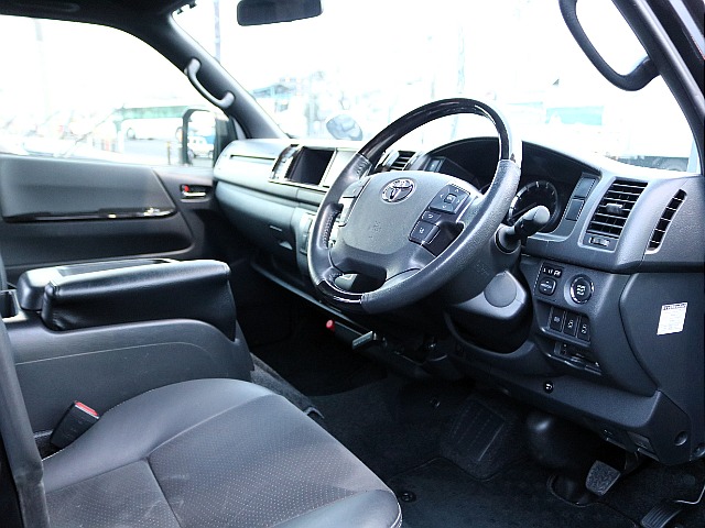 厳選仕入れによる、良質な１台を皆様にお届けいたします！可能な限りお車の使用履歴にこだわってます専門店！オフロード走行無し、点検整備記録簿の有無、前使用環境など！クオリティーを最重要してます！