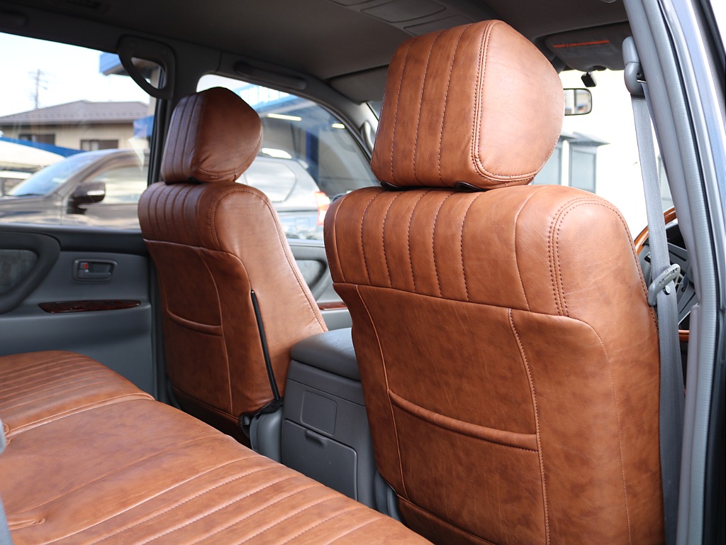 実際にご来店が難しい、遠方にお住まいのお客様もご安心ください！お電話やメールにてお車のご説明、ご覧になりたい箇所の追加画像、お見積書の郵送、と当店スタッフが丁寧に対応させていただきます♪