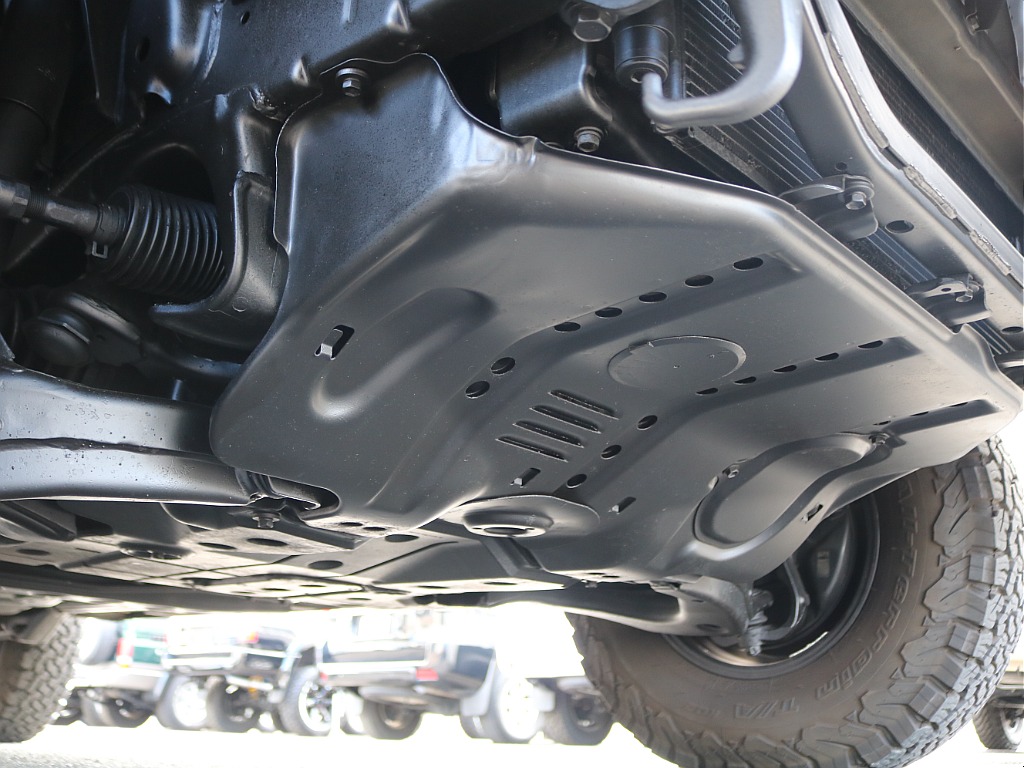 ＦＬＥＸグループは「すべての人に愛車を」をコンセプトに車種別に全国展開中！愛車と一緒に、ライフスタイルを充実させてもらいたいという思いで、ランクル仙台泉店では皆様のご要望になんでもお応えします♪