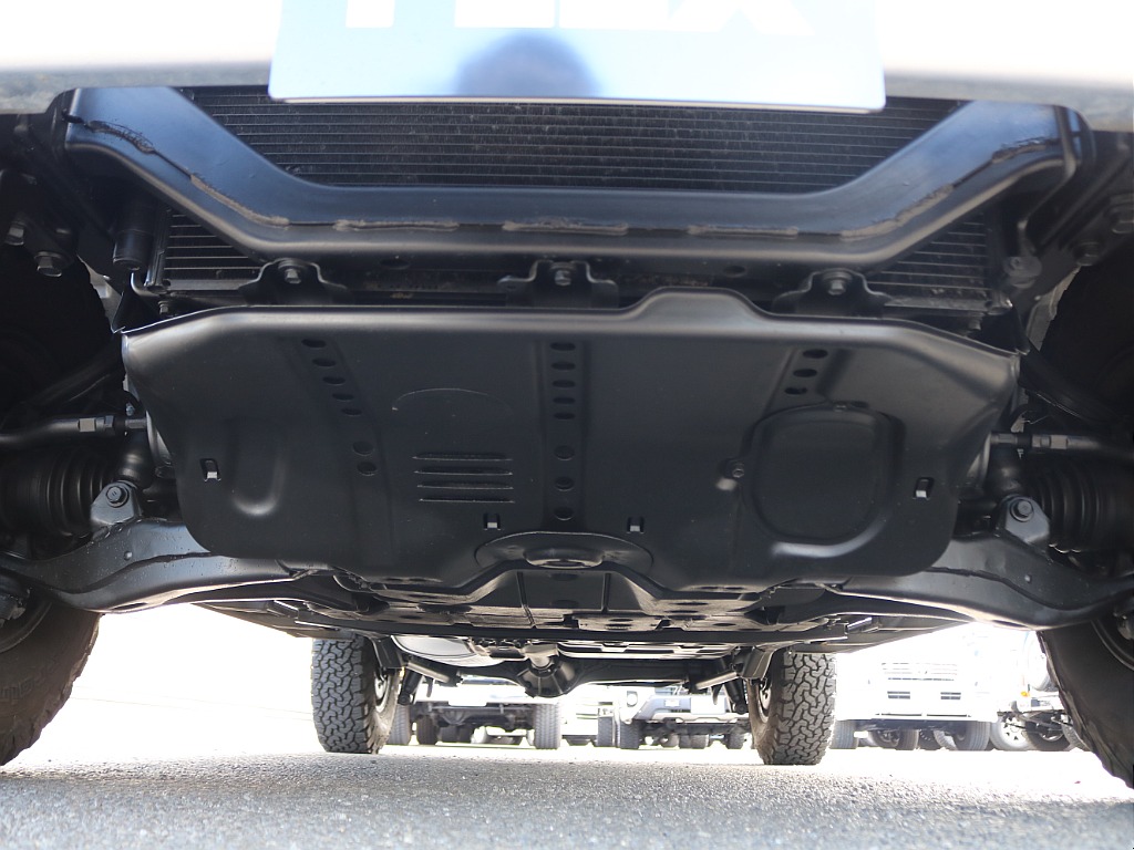 ＦＬＥＸグループは「すべての人に愛車を」をコンセプトに車種別に全国展開中！愛車と一緒に、ライフスタイルを充実させてもらいたいという思いで、ランクル仙台泉店では皆様のご要望になんでもお応えします♪