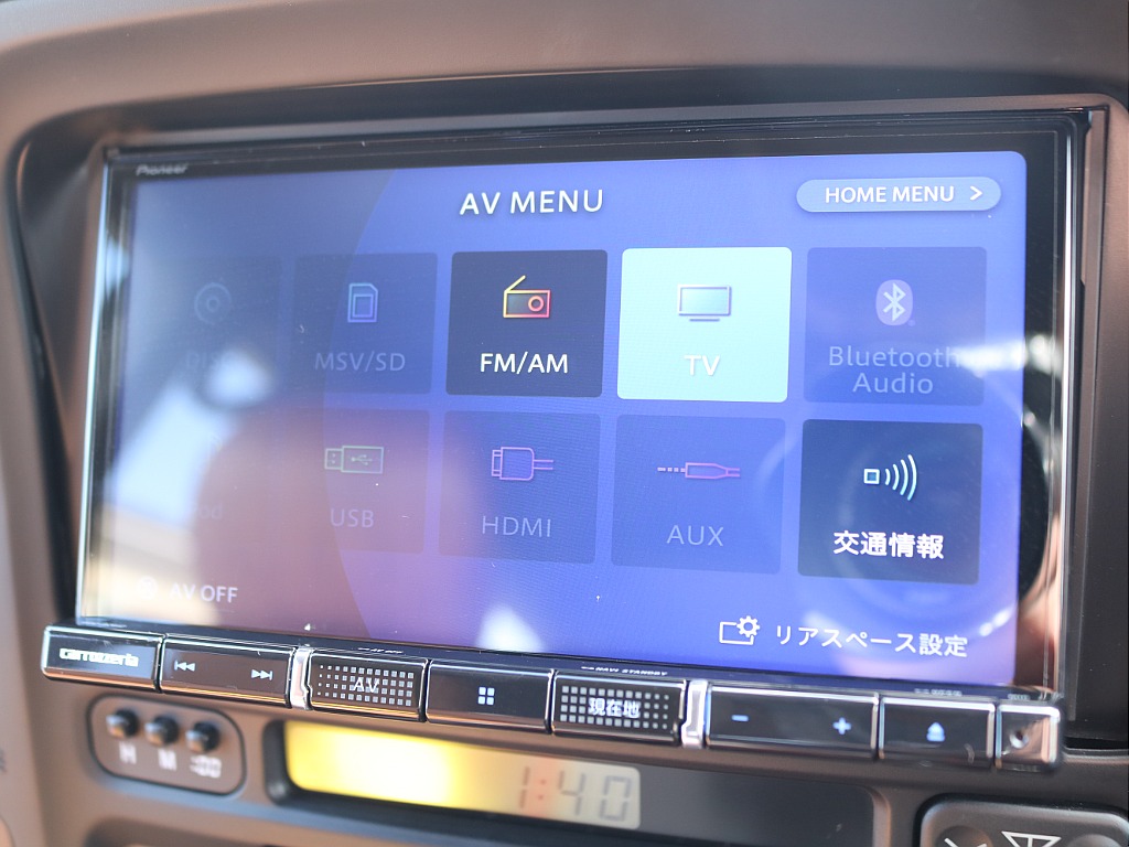 北海道～沖縄まで日本全国、遠方納車大歓迎です！現車確認が難しいお客様もご安心ください！お客様の目線に合わせ、お車のコンディション、装備品を細部までお伝えいたします！もちろん、ご自宅納車ＯＫです！