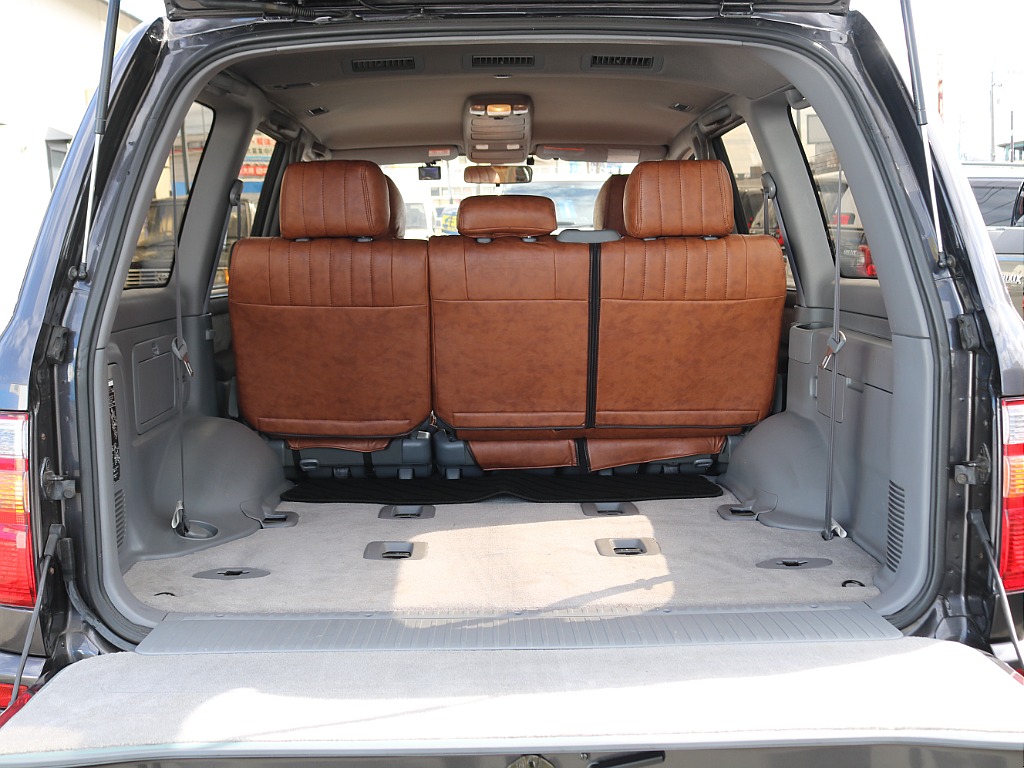 ＦＬＥＸグループは「すべての人に愛車を」をコンセプトに車種別に全国展開中！愛車と一緒に、ライフスタイルを充実させてもらいたいという思いで、ランクル仙台泉店では皆様のご要望になんでもお応えします♪