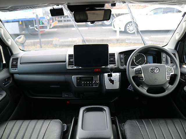 ＦＬＥＸグループは「すべての人に愛車を」をコンセプトに車種別に全国展開中！愛車と一緒に、ライフスタイルを充実させてもらいたいという思いで、ランクル仙台泉店では皆様のご要望になんでもお応えします♪