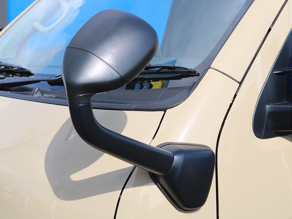 ＦＬＥＸグループは「すべての人に愛車を」をコンセプトに車種別に全国展開中！愛車と一緒に、ライフスタイルを充実させてもらいたいという思いで、ランクル仙台泉店では皆様のご要望になんでもお応えします♪