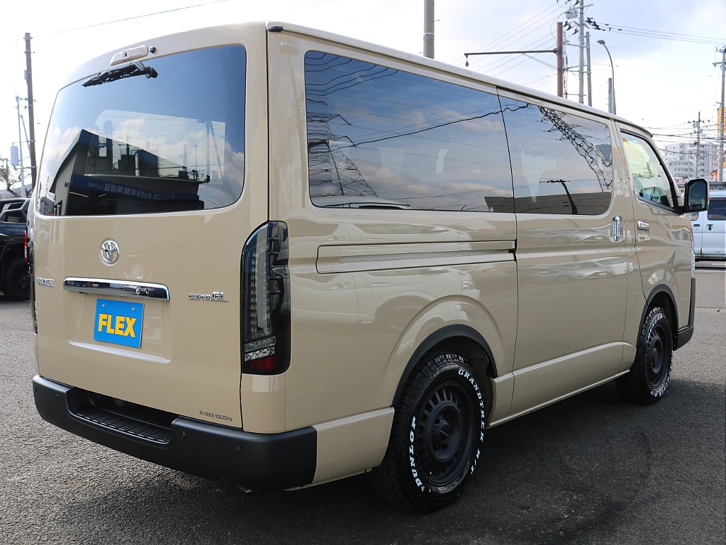 ＦＬＥＸグループは「すべての人に愛車を」をコンセプトに車種別に全国展開中！愛車と一緒に、ライフスタイルを充実させてもらいたいという思いで、ランクル仙台泉店では皆様のご要望になんでもお応えします♪