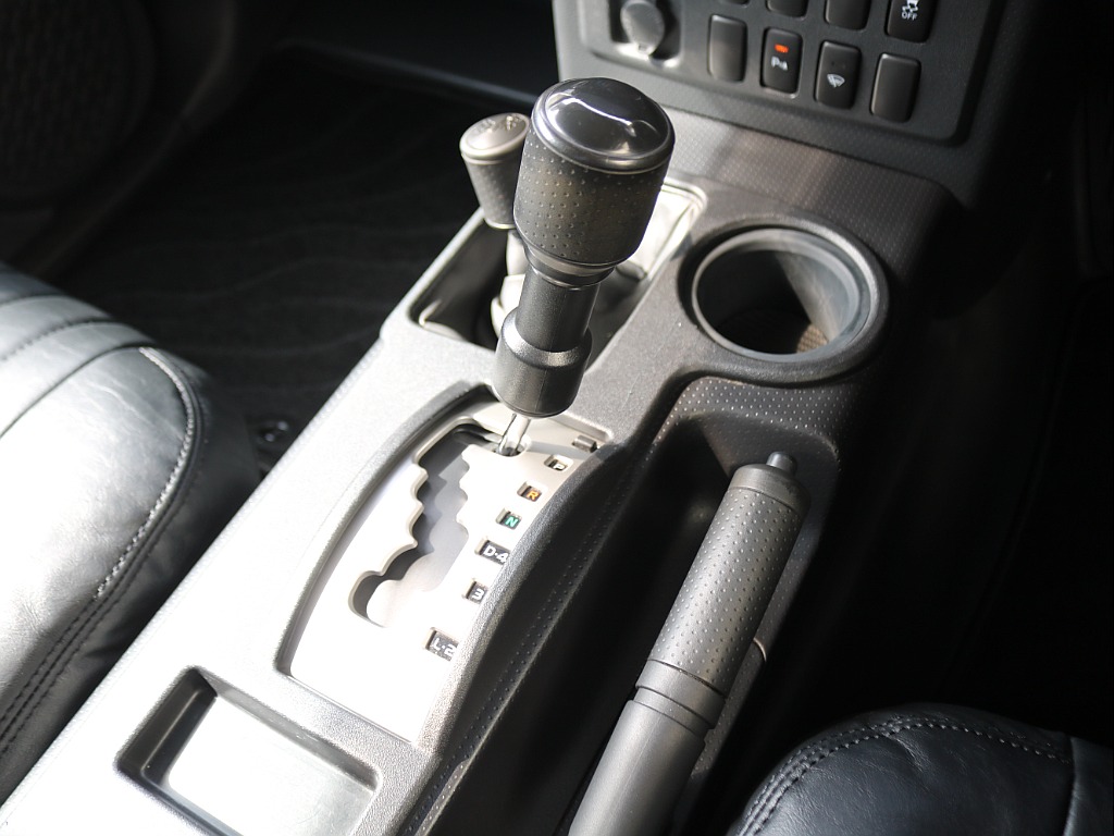 ＦＬＥＸグループは「すべての人に愛車を」をコンセプトに車種別に全国展開中！愛車と一緒に、ライフスタイルを充実させてもらいたいという思いで、ランクル仙台泉店では皆様のご要望になんでもお応えします♪