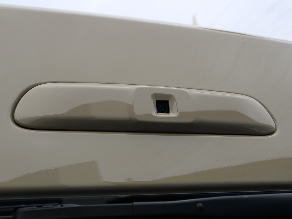 ＦＬＥＸグループは「すべての人に愛車を」をコンセプトに車種別に全国展開中！愛車と一緒に、ライフスタイルを充実させてもらいたいという思いで、ランクル仙台泉店では皆様のご要望になんでもお応えします♪